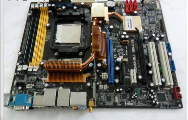 M2N32-SLI Deluxe Wireless Edition MotherBoard WiFi